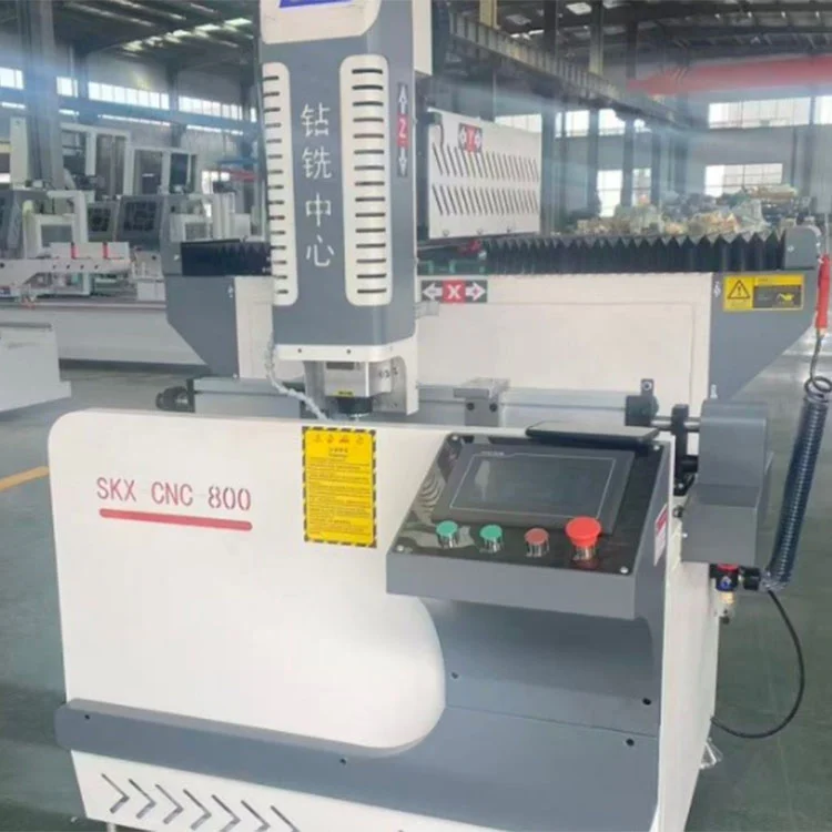 800 mm CNC-bearbetningscenter för industriella aluminiumprofiler