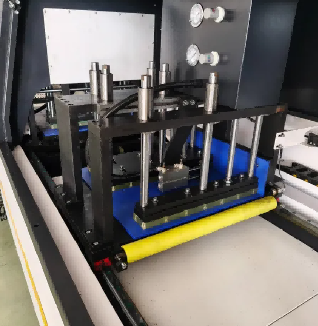 CNC-cirkelsåg med hög precision för industriella aluminiumprofiler