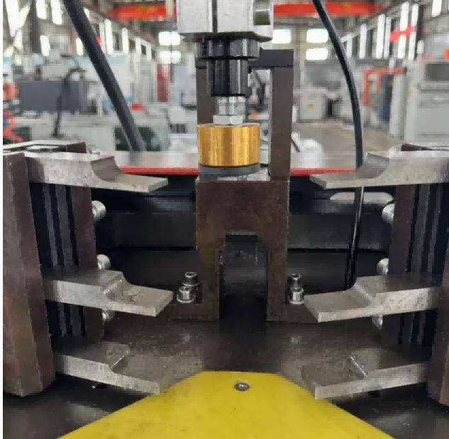 Höghållfast 140 mm hörnkombimaskin i aluminium